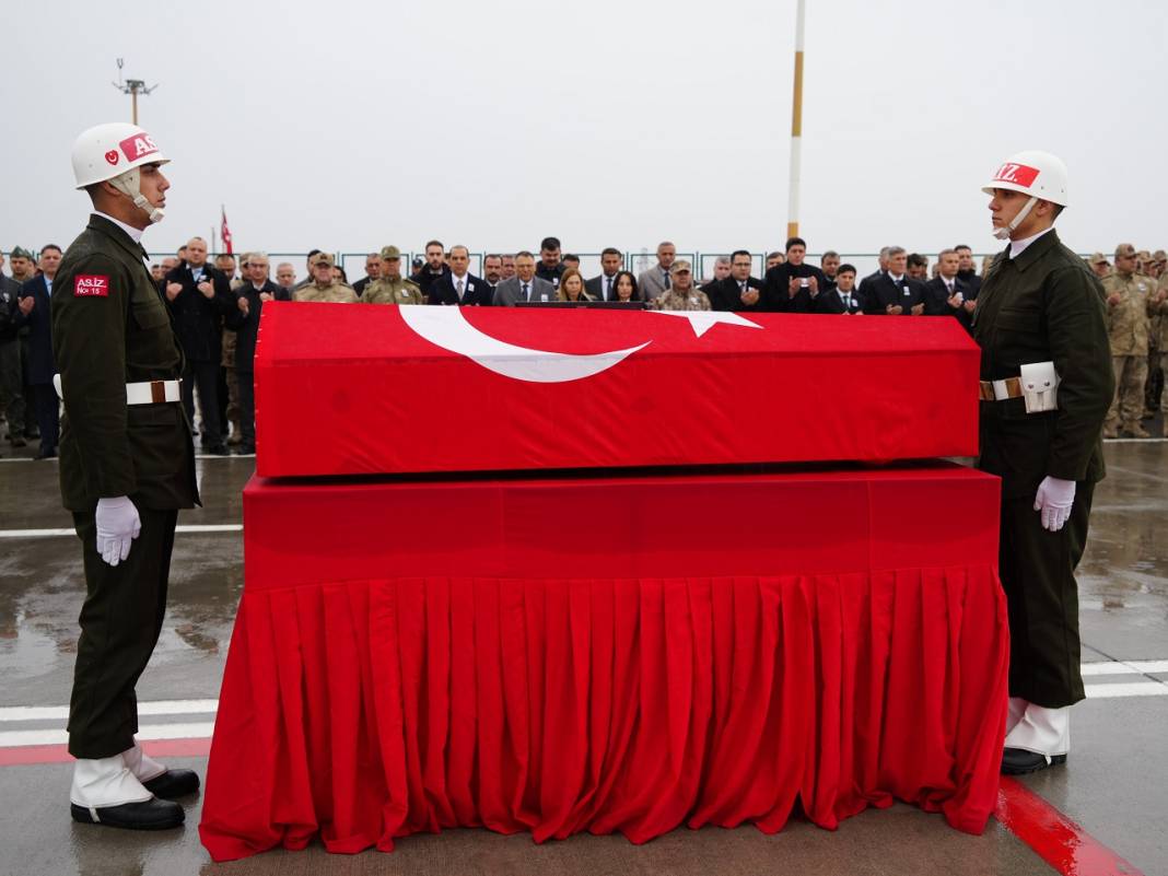 Konyalı şehide Iğdır'da tören düzenlendi: Cenazesi Konya'ya getirildi 1